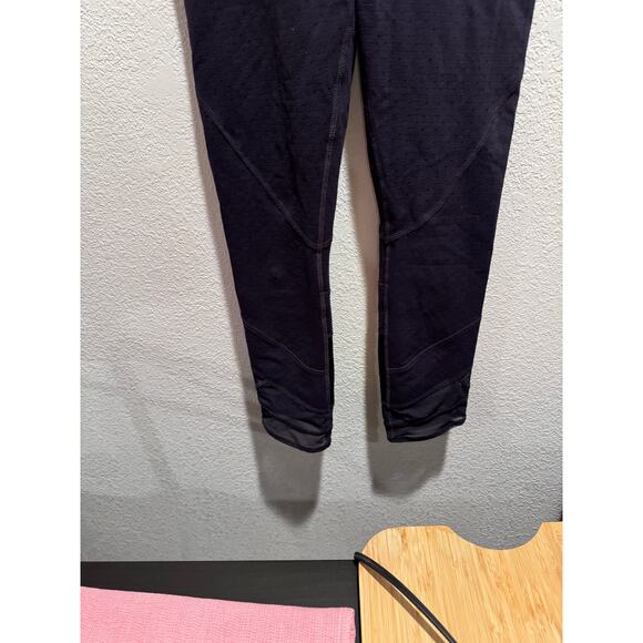Lululemon  Emerge‎ renewed Crop full-on Luon size 2 - Picture 3 of 7